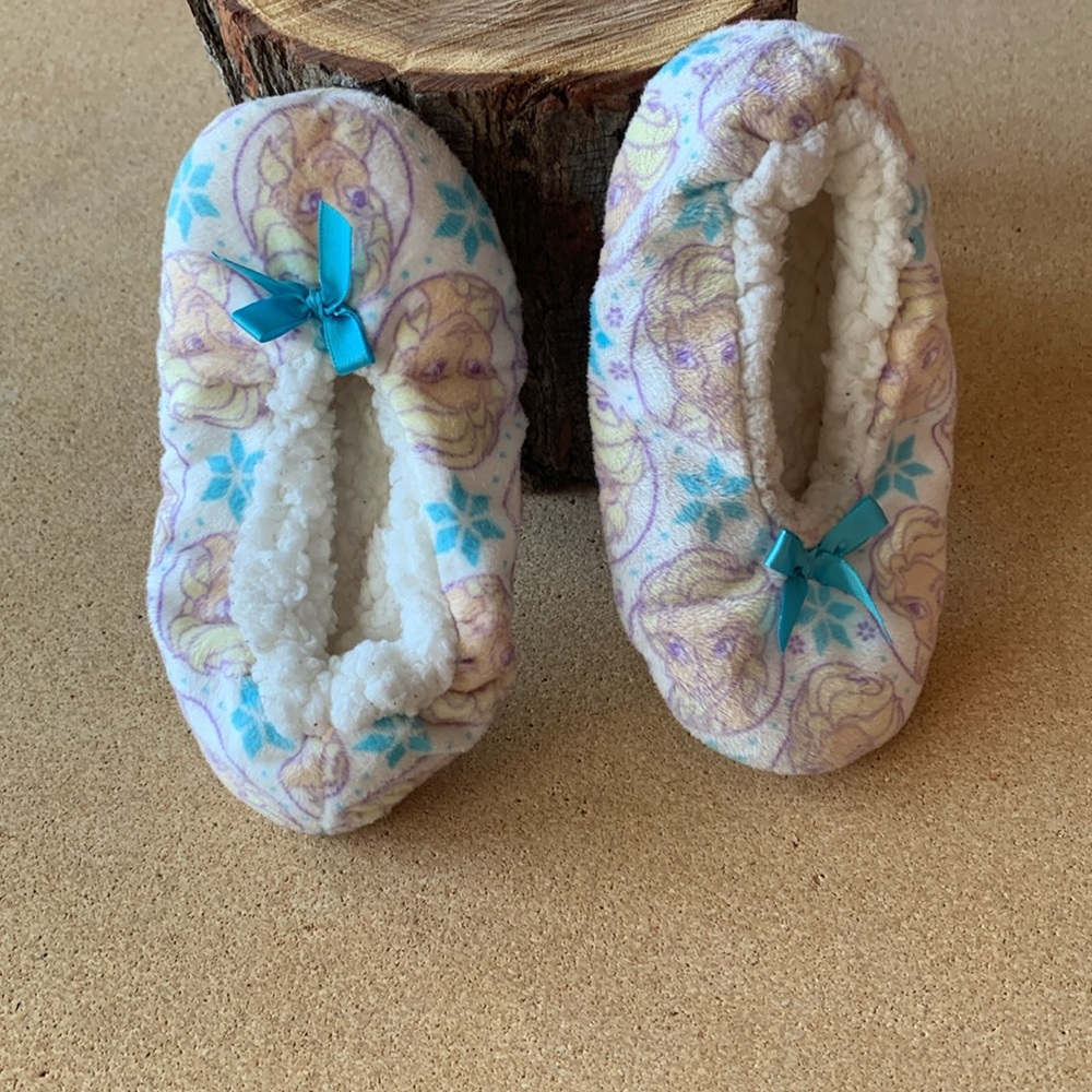 Disney Baby Girl Sleepers - Picture 3 of 9